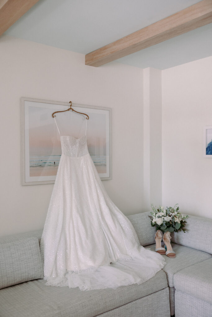 Wedding dress and wedding day details in Key West