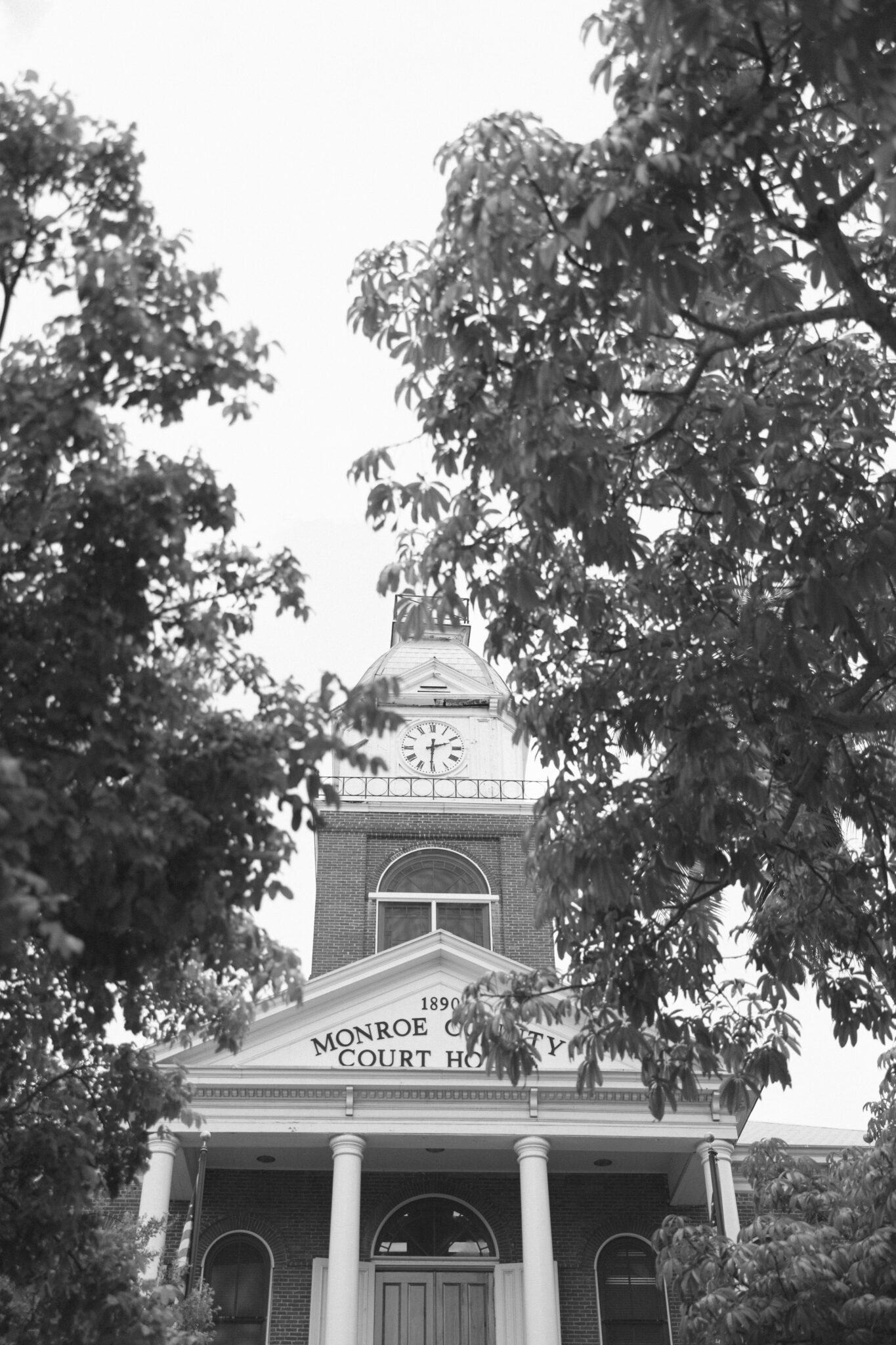 Ten Key Courthouse Key West Courthouse Elopement - meanderingmedia.com