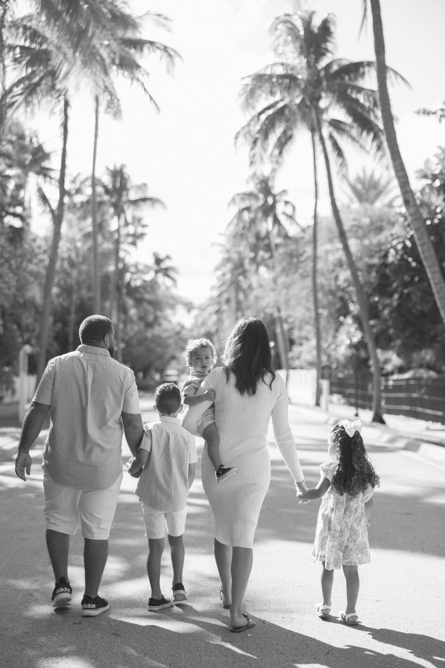 A black and white image from a family lifestyle session